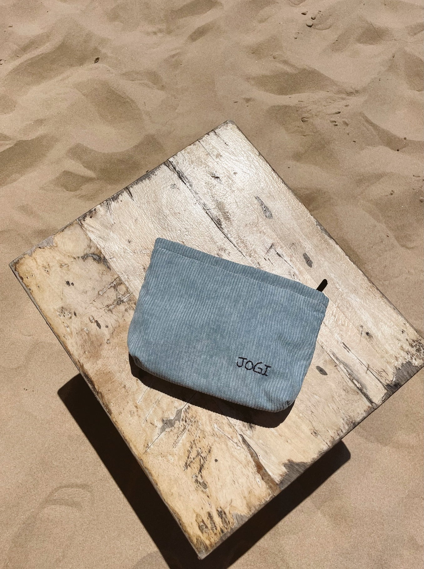 Mirage Necessaire